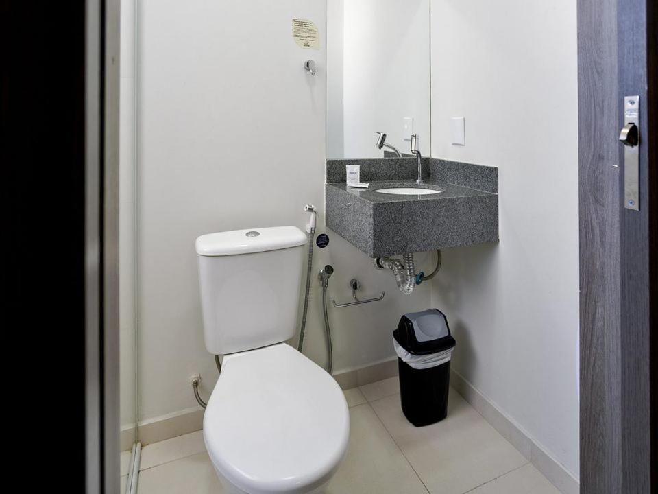 Hotel Valerim Itajai / Navegantes Exteriér fotografie